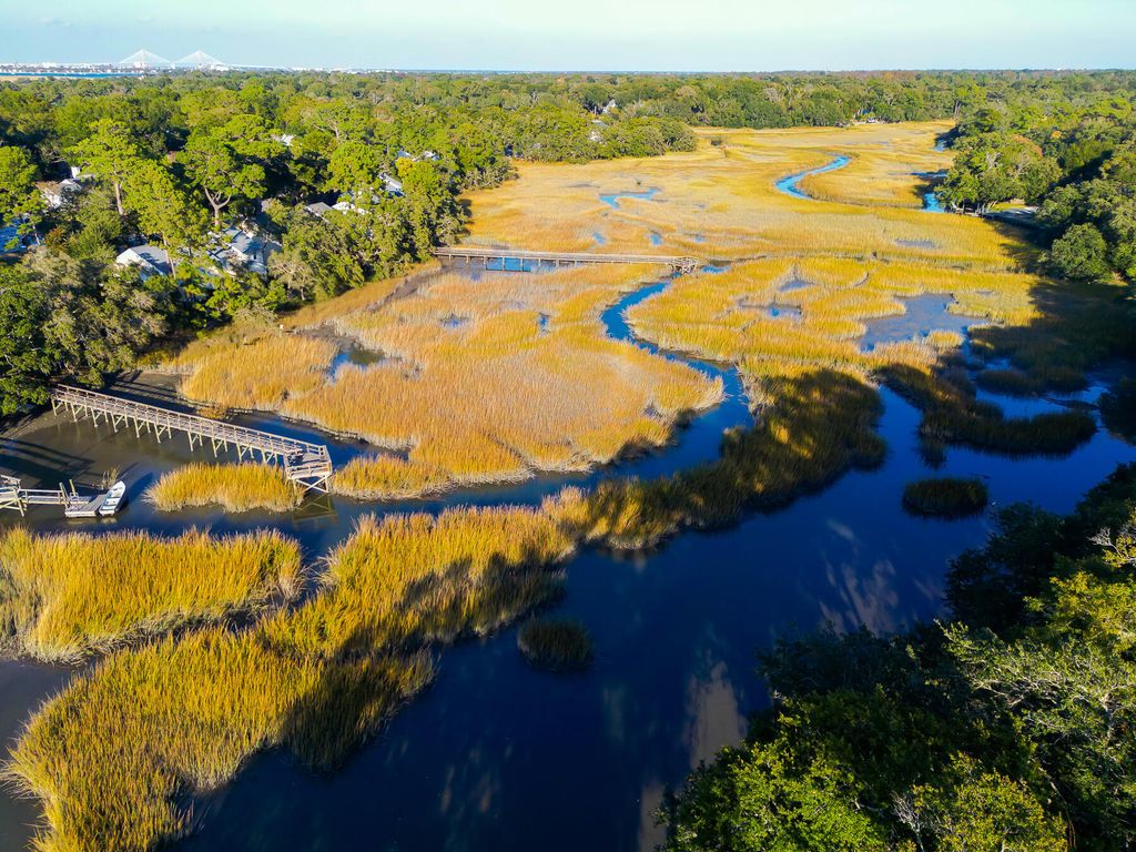 Image 54 of property listing at 1402 Camp Road 3f, Charleston, SC 29412