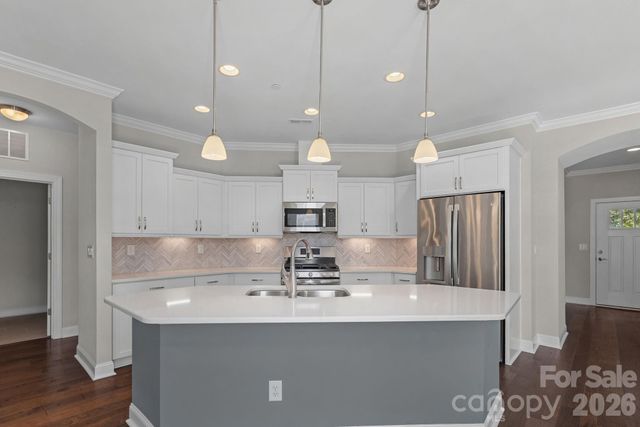 9057 Treetop Way NW, Concord, NC 28027