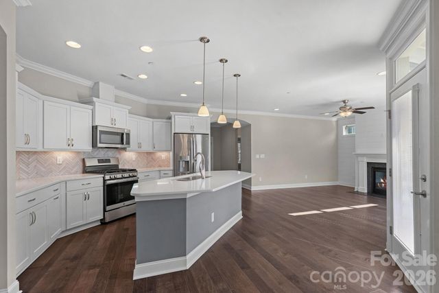 9057 Treetop Way NW, Concord, NC 28027