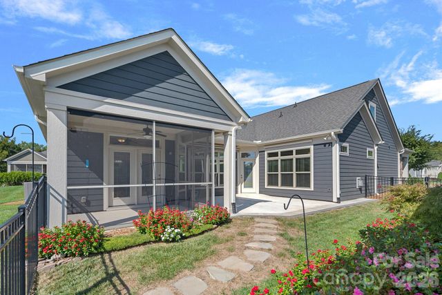 9057 Treetop Way NW, Concord, NC 28027