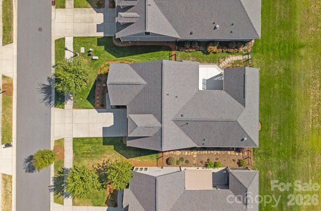 9057 Treetop Way NW, Concord, NC 28027