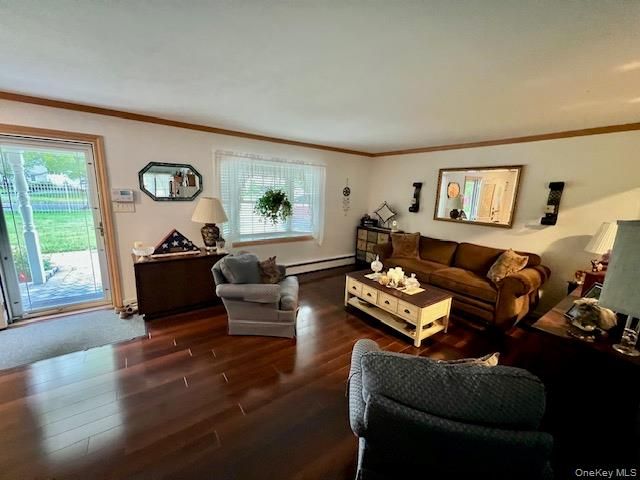 7 Cedar Avenue, Coram, NY 11727