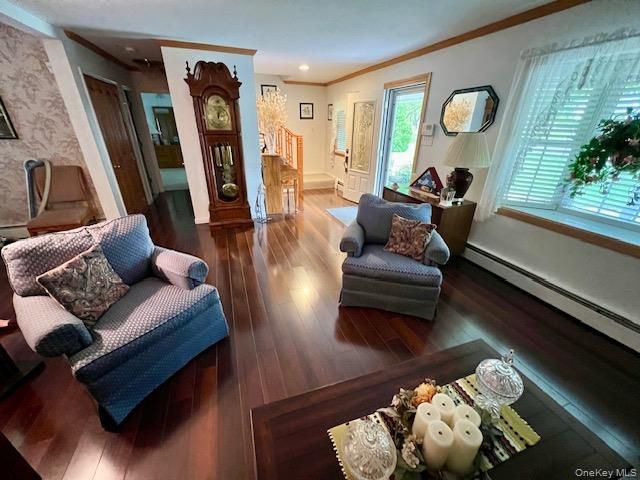 7 Cedar Avenue, Coram, NY 11727