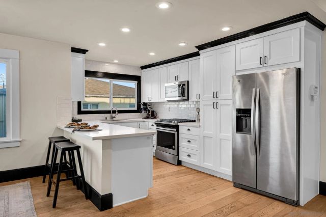 3235 Fenelon, San Diego, CA 92106