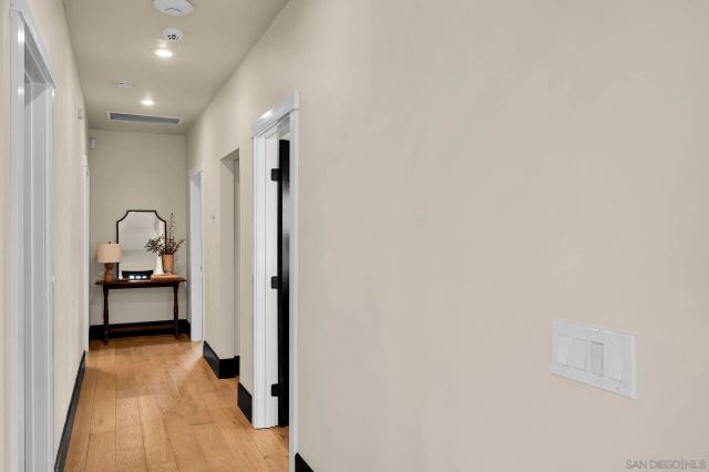 3235 Fenelon, San Diego, CA 92106