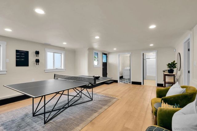 3235 Fenelon, San Diego, CA 92106