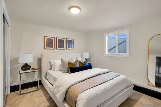 3235 Fenelon, San Diego, CA 92106