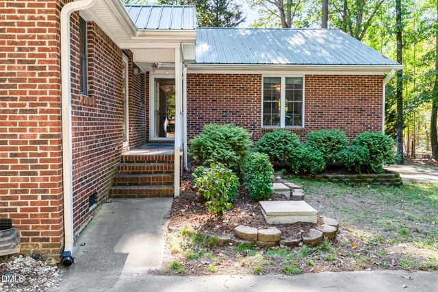 1324 Nc 96 S Highway, Zebulon, NC 27597