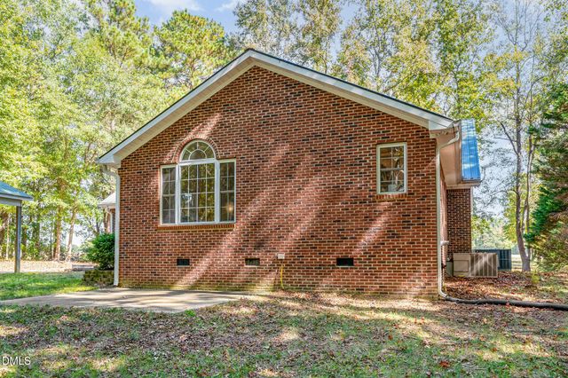 1324 Nc 96 S Highway, Zebulon, NC 27597