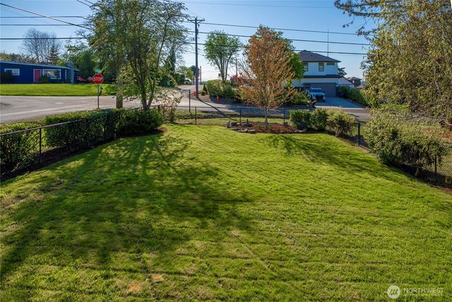 5201 Hyada Boulevard NE, Tacoma, WA 98422