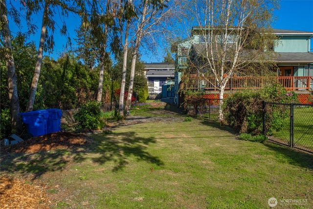 5201 Hyada Boulevard NE, Tacoma, WA 98422