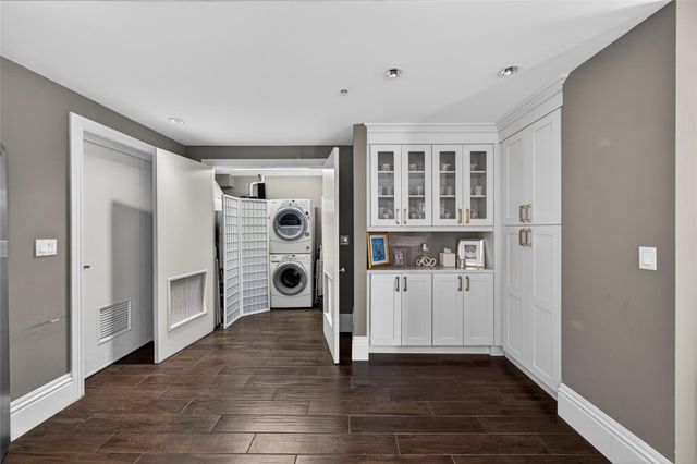 455 E Palmetto Park Rd 2E, Boca Raton, FL 33432