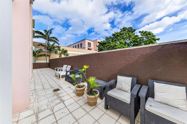 455 E Palmetto Park Rd 2E, Boca Raton, FL 33432