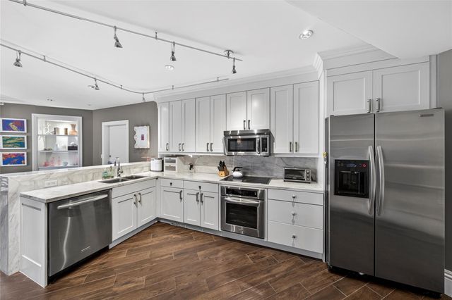 455 E Palmetto Park Rd 2E, Boca Raton, FL 33432