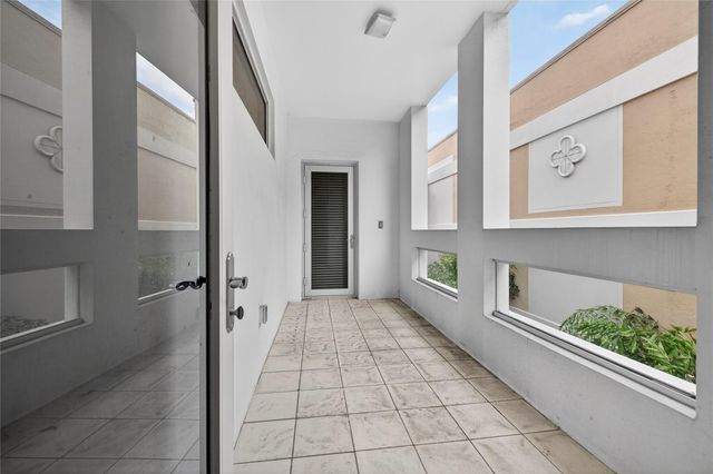 455 E Palmetto Park Rd 2E, Boca Raton, FL 33432