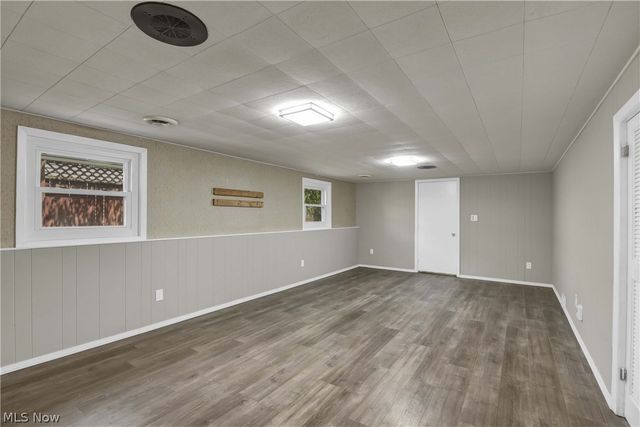 24420 S Oxford Oval, North Olmsted, OH 44070