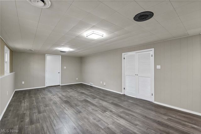 24420 S Oxford Oval, North Olmsted, OH 44070
