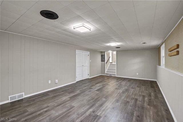 24420 S Oxford Oval, North Olmsted, OH 44070