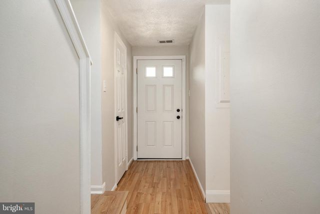 2827 NOMAD CT E, Bowie, MD 20716