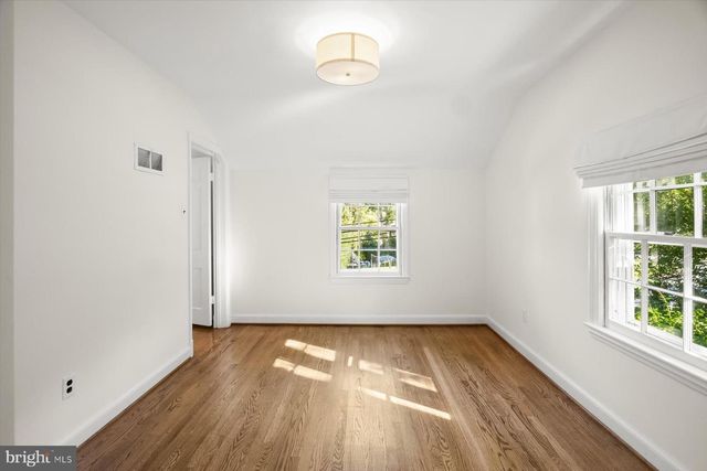 5920 WELBORN DR, Bethesda, MD 20816