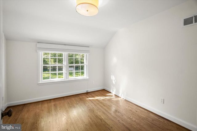 5920 WELBORN DR, Bethesda, MD 20816