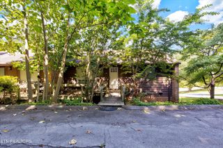 1434 Montvale Station Rd, Maryville, TN 37803
