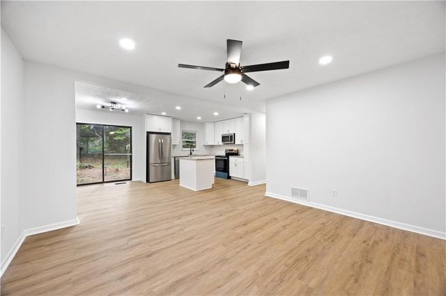 1517 Colony East Circle, Stone Mountain, GA 30083