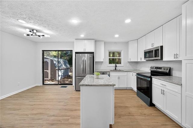 1517 Colony East Circle, Stone Mountain, GA 30083