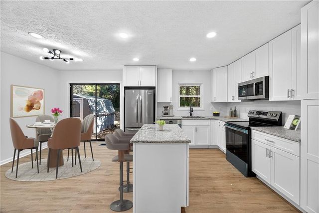 1517 Colony East Circle, Stone Mountain, GA 30083