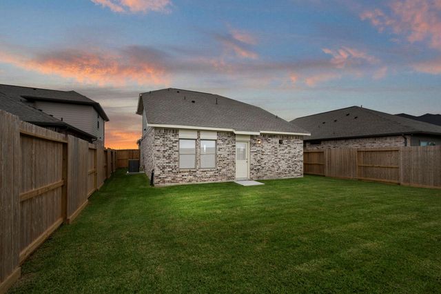 12138 Barkley Oak Drive, Texas City, TX 77591