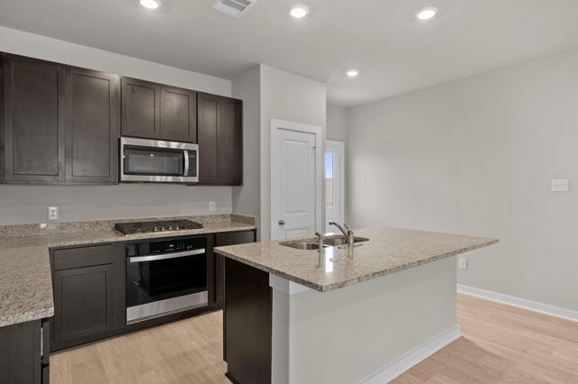 12138 Barkley Oak Drive, Texas City, TX 77591