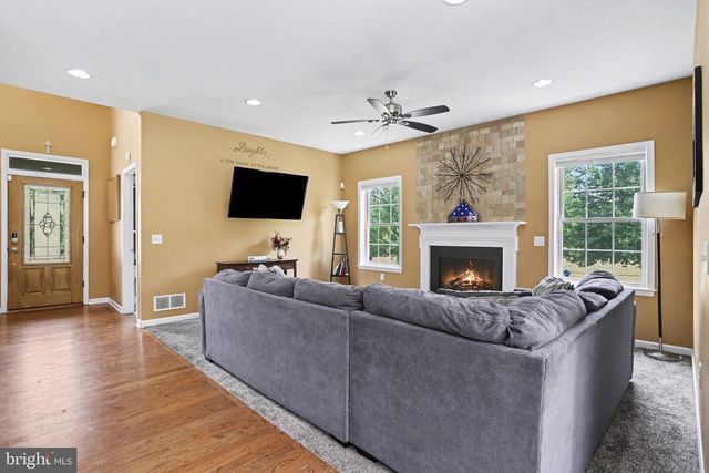 654 OLD QUAKER RD, Lewisberry, PA 17339