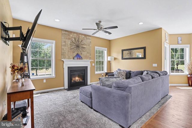 654 OLD QUAKER RD, Lewisberry, PA 17339