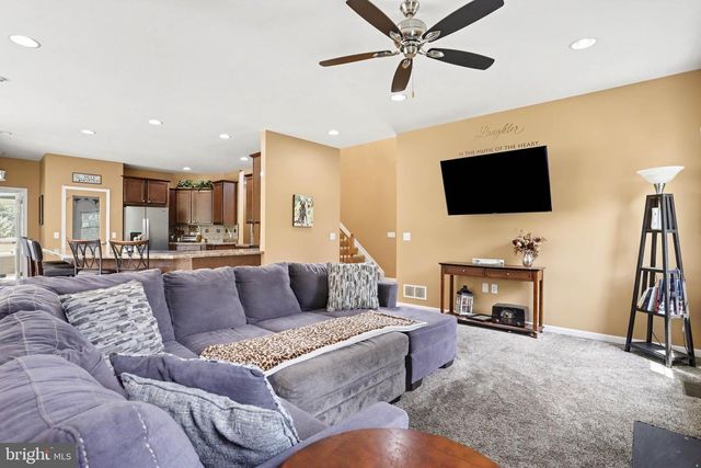654 OLD QUAKER RD, Lewisberry, PA 17339