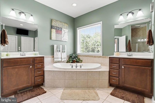 654 OLD QUAKER RD, Lewisberry, PA 17339