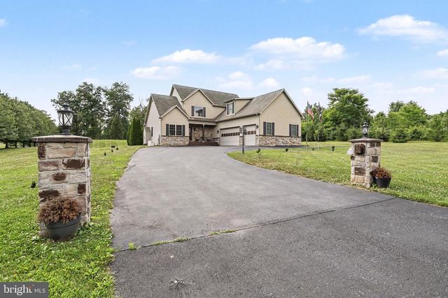 654 OLD QUAKER RD, Lewisberry, PA 17339