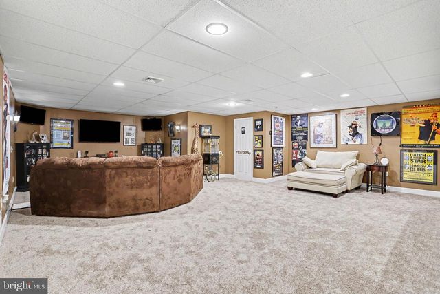 654 OLD QUAKER RD, Lewisberry, PA 17339
