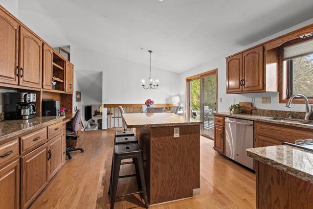 2212 W SENECA DRIVE, Appleton, WI 54914