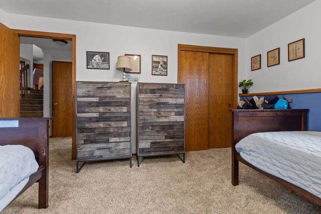 2212 W SENECA DRIVE, Appleton, WI 54914