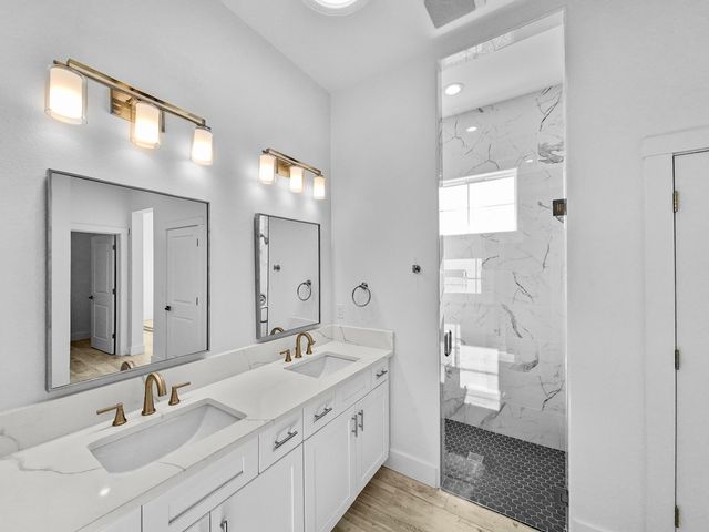 21 Flower Garland Road, Santa Fe, NM 87508