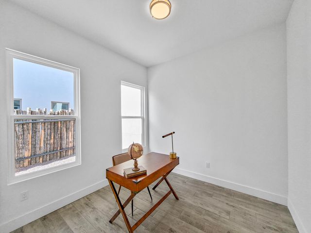21 Flower Garland Road, Santa Fe, NM 87508