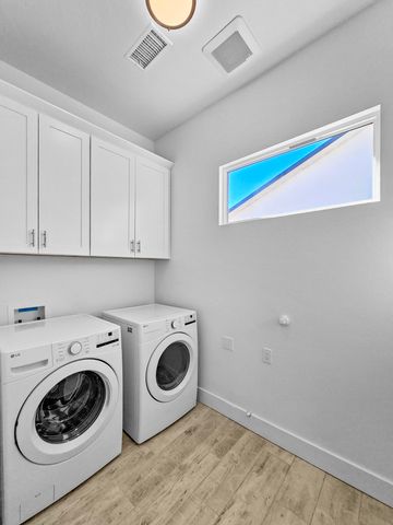 21 Flower Garland Road, Santa Fe, NM 87508