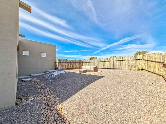 21 Flower Garland Road, Santa Fe, NM 87508