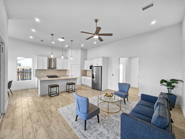 21 Flower Garland Road, Santa Fe, NM 87508