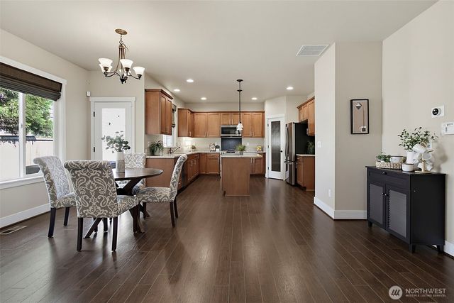 27911 155th Place SE, Kent, WA 98042