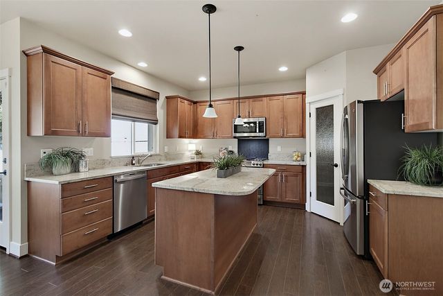 27911 155th Place SE, Kent, WA 98042