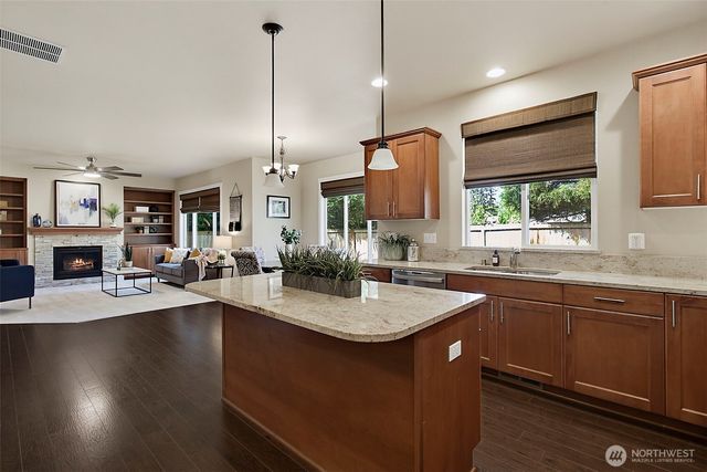 27911 155th Place SE, Kent, WA 98042