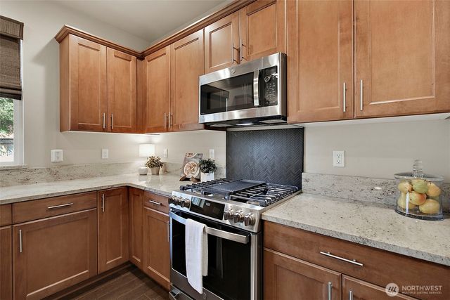 27911 155th Place SE, Kent, WA 98042