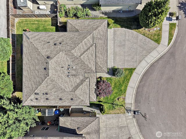 27911 155th Place SE, Kent, WA 98042