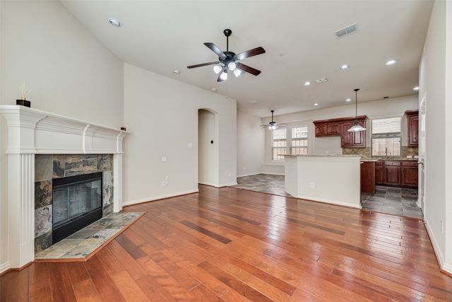 6897 Parker Creek Place, Frisco, TX 75034